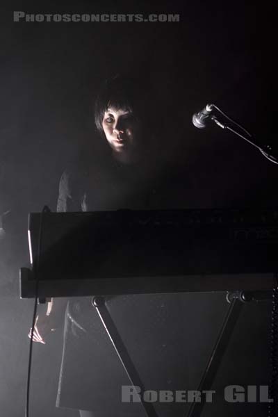 ST VINCENT - 2011-11-30 - PARIS - Cafe de la Danse - 